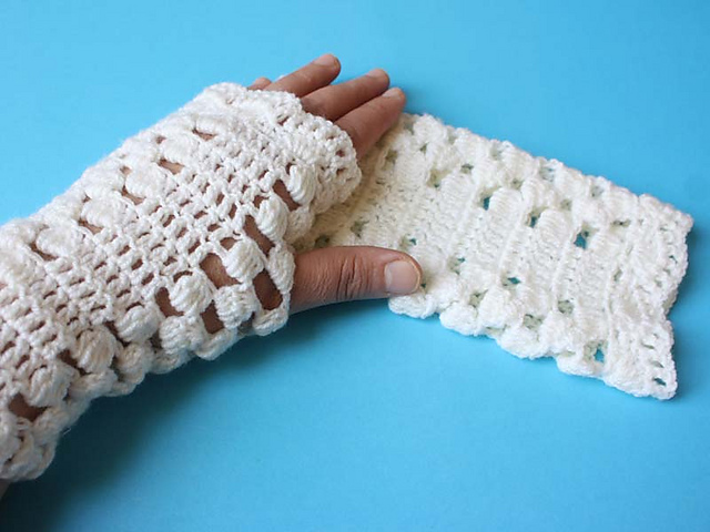 Puff stitch fingerless Gloves