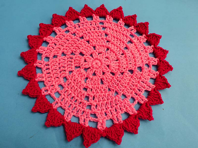Spiral Round Doily Placemat