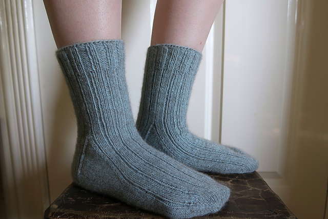 【新品】THE TOE Piccadilly Knit Ravelry: From the Toe Up pattern by Abbey Morris