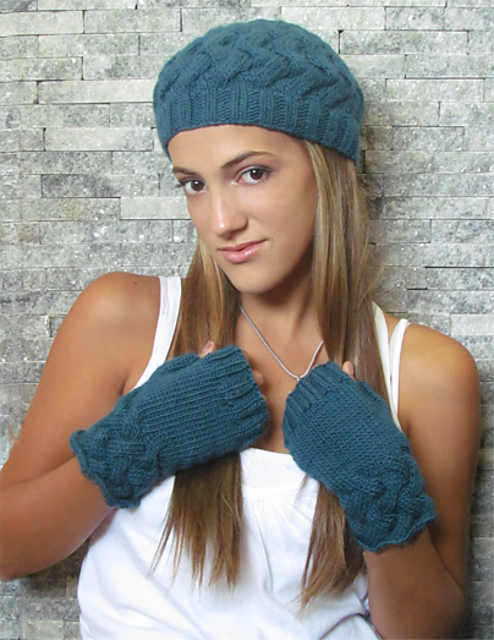Hat and fingerless.