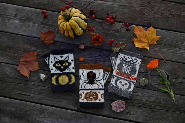 Samhain mitts collection