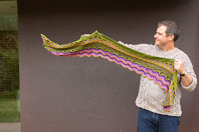 Ravelry: Ziggy Waves Scarf pattern by Adam Cleevely