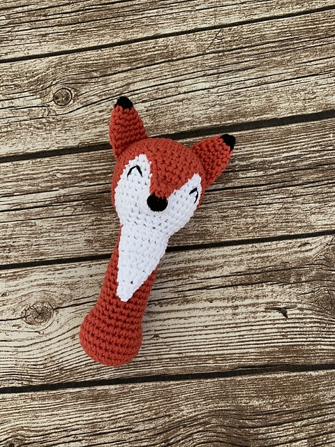 Fox Wolf Rattle