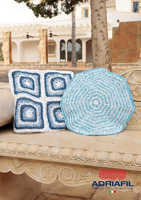Adriafil Freesia cushions