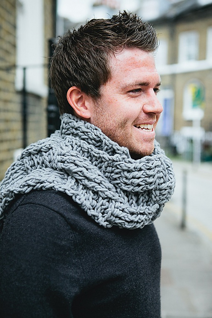 Henri Scarf