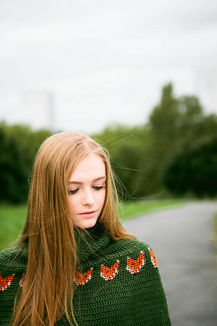 Ravelry: Foxy Cape pattern by Vicki Brown 