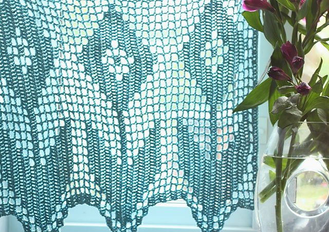 Tulip Cafe Curtains