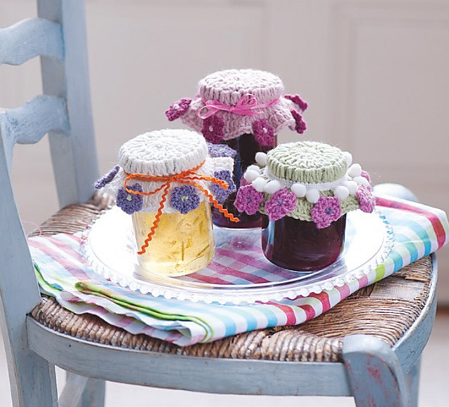 Floral-edged Jam Jar Covers