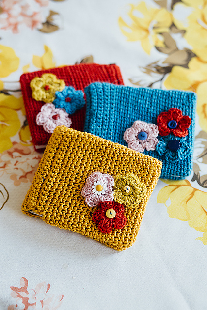 Daisy Notebook Cosies