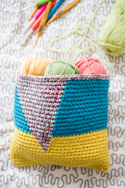 Colour-Block Hanging Basket
