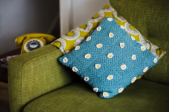 Daisy Daisy Cushion