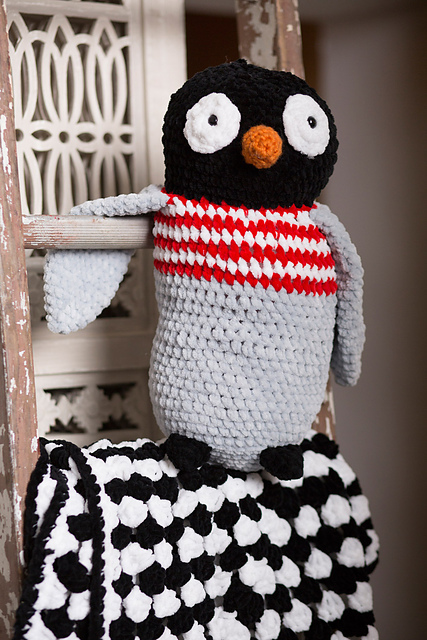 Penguin & Blanket