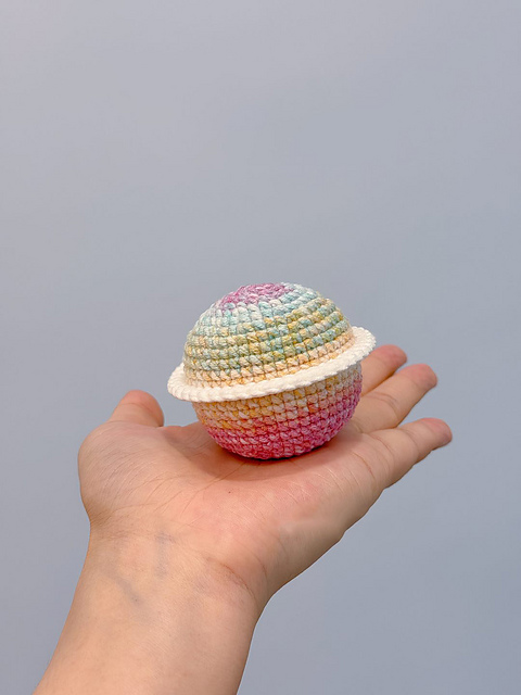Mini Planet Amigurumi