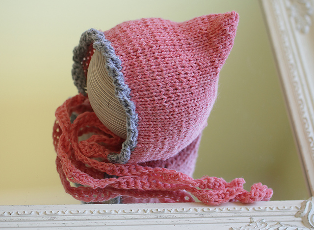 Calgary Pixie bonnet