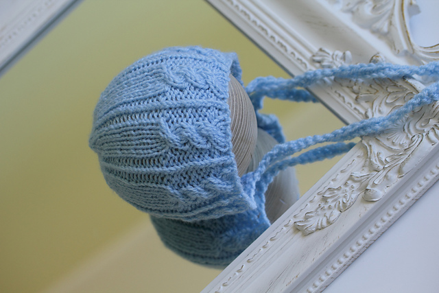 Bologna Cabled Bonnet