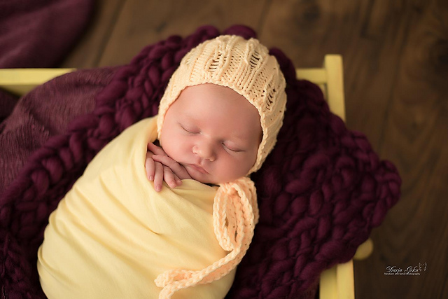 Drop Stitch Bonnet
