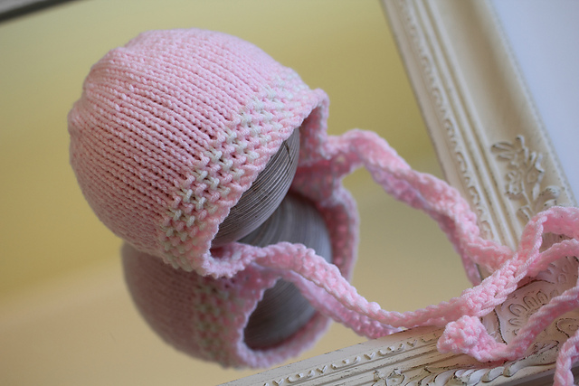 Huntleya Bonnet