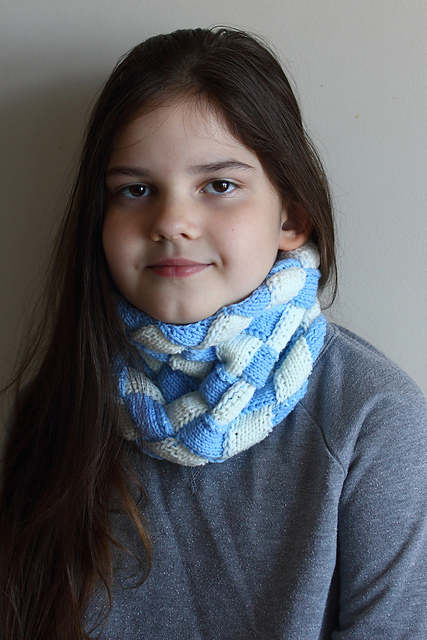 Entrelac Cowl