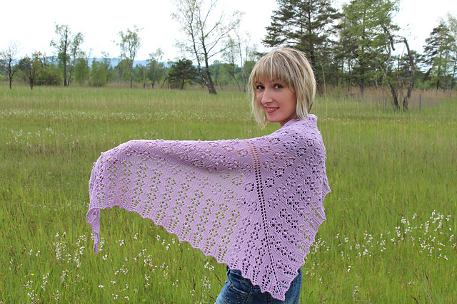 Berry Yogurt Shawl