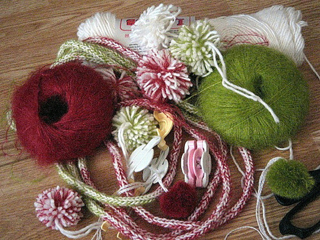Pompom Garland