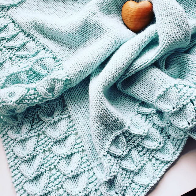 Ravelry AishahBey's Blue Bell Baby Blanket