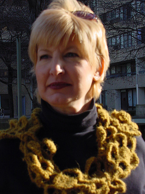 Linked Flower Scarf