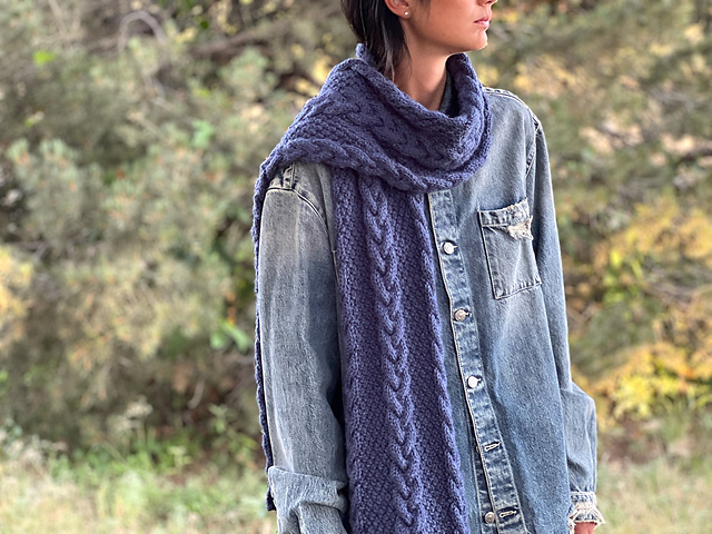 Kylie Cabled Scarf