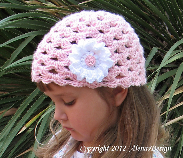 LACE BEANIE HAT