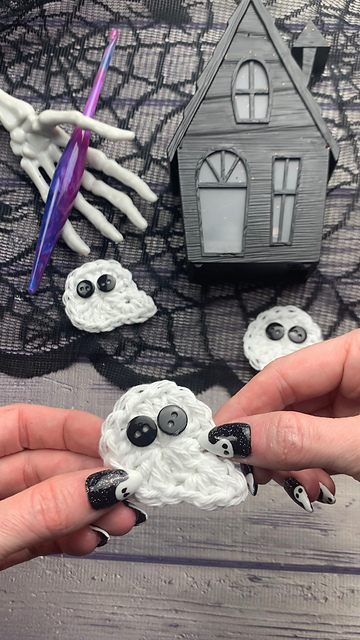 Ghosty Applique