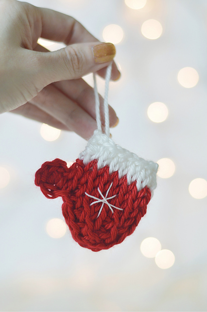 Tunisian Mitten Ornament