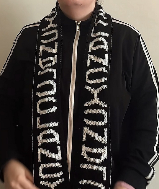 Clancy Scarf