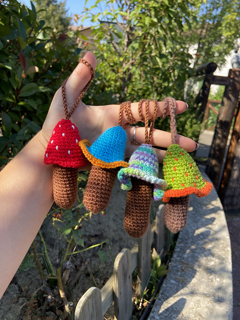 Mushroom chapstick holder