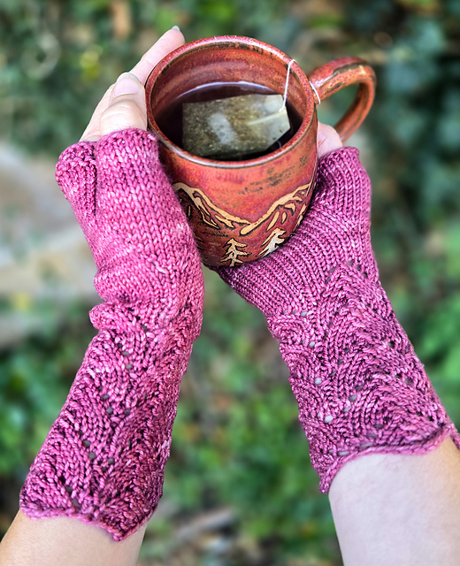 Sophisticate Mitts