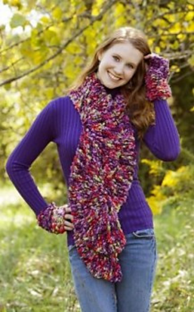 Demilune Scarf & Mitts