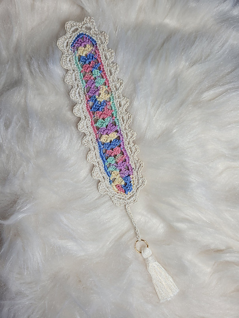 Shell Stitch Bookmark