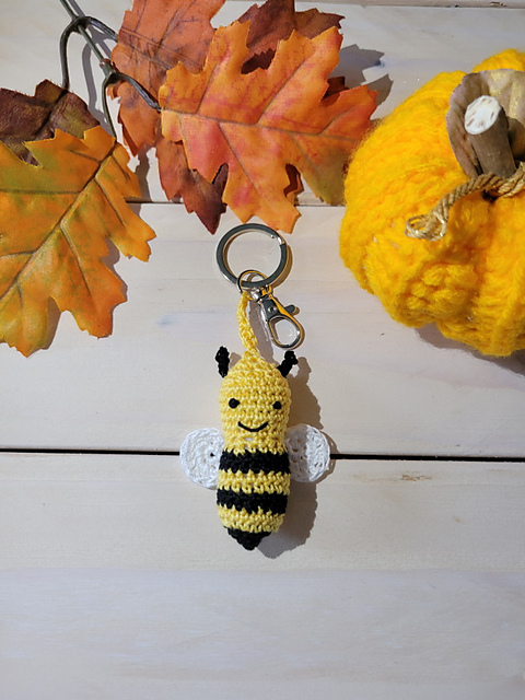 Bee Keychain