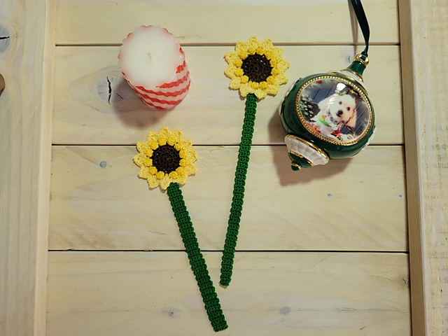 Sunflower Bookmark