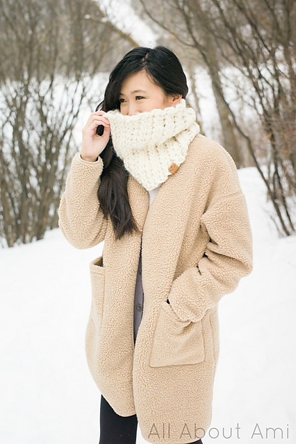 The Summit Cowl (Crochet)