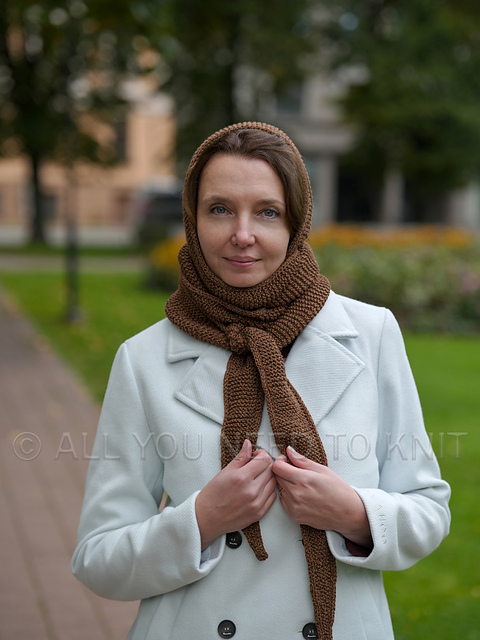 Knitted Hood-Scarf "Truffle Sophie"