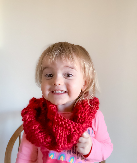 Kiki’s Bobble Cowl