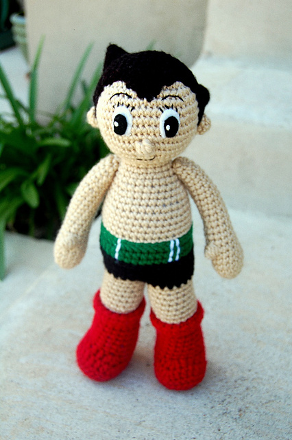 Robot Astro Boy Amigurumi
