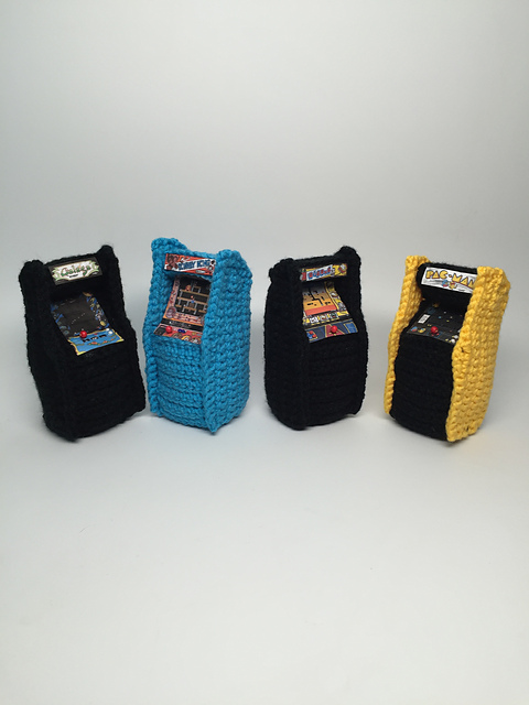 Retro Arcade Console Amigurumi
