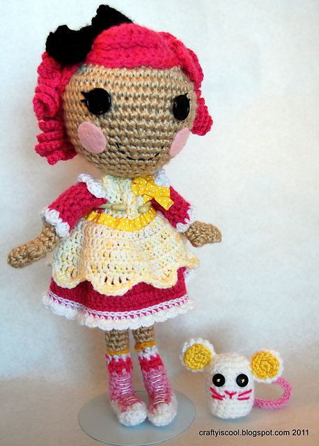Dolly with Dress and pet mouse