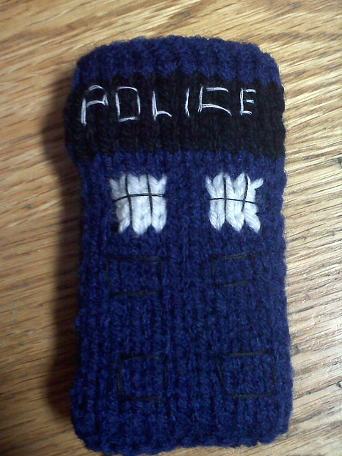 TARDIS 5th Generation iPod Nano Cozy