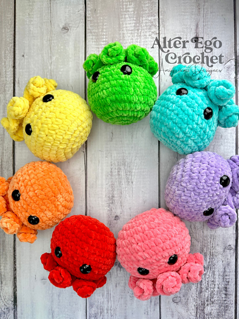 Ravelry: Octopus Army pattern by Alter Ego Crochet