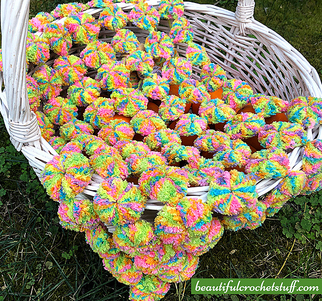 Macaroons (yo-yo puffs)