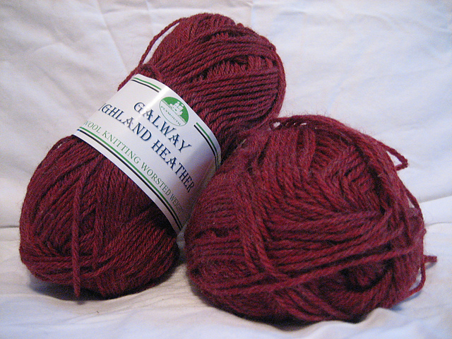 Plymouth Yarn Galway Worsted - 100% Wool, Highland Heather 758, Perfect For Winter Knitting & Felting