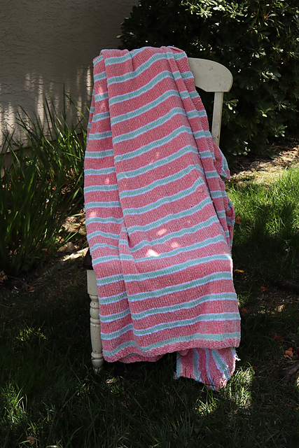 Bubblegum Betty Knit Blanket
