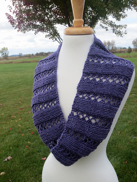 Long & Lacy Cowl