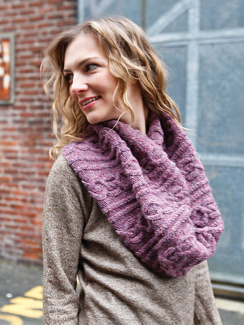Ravelry: Scuro pattern by Berroco Design Team